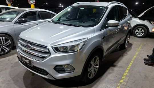 Ford • Escape