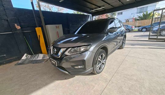 Nissan • X-Trail