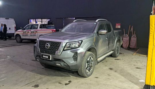Nissan • Navara