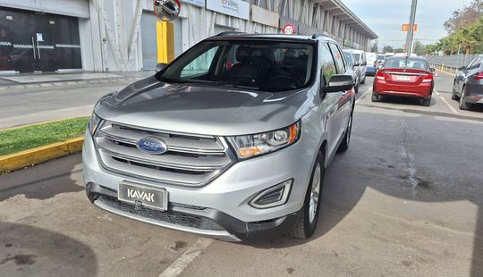Ford • Edge