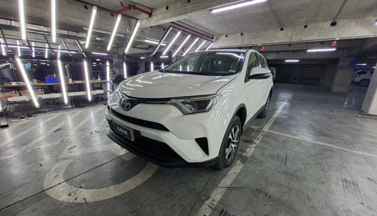 Toyota • RAV4
