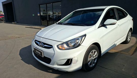 Hyundai • Accent