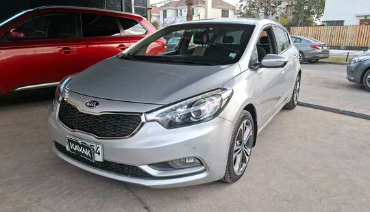 Kia • CERATO 5