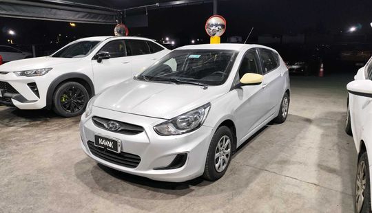 Hyundai • Accent