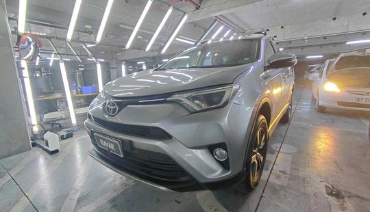 Toyota • RAV4