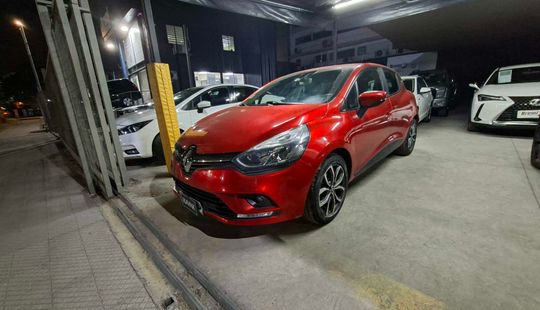 Renault • Clio