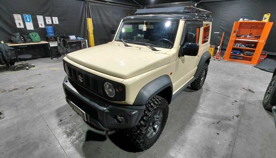 Suzuki • Jimny