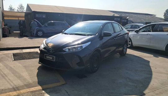 Toyota • Yaris