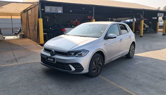 Volkswagen • Polo