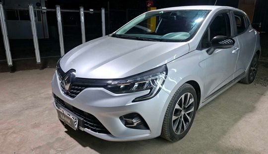 Renault • Clio
