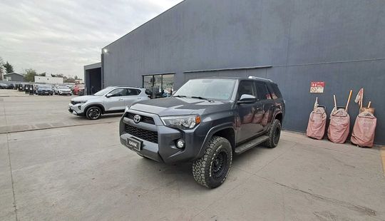 Toyota • 4Runner