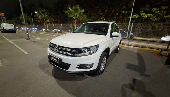 Volkswagen • Tiguan