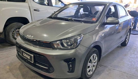 Kia • Soluto