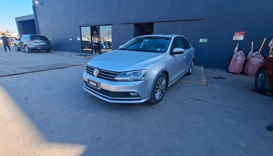 Volkswagen • Bora
