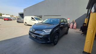 Toyota • RAV4
