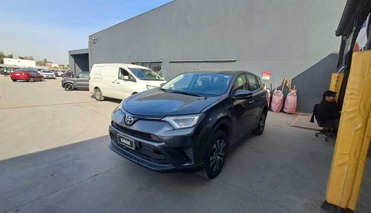 Toyota • RAV4