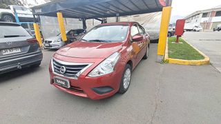 Nissan • Versa