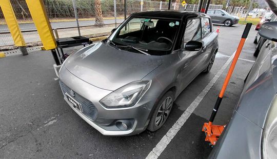 Suzuki • Swift