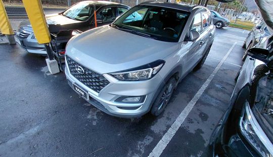 Hyundai • Tucson