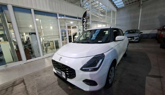 Suzuki • Swift