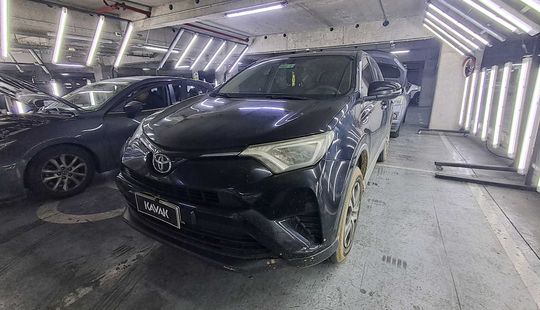Toyota • RAV4