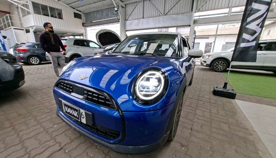Mini • Cooper