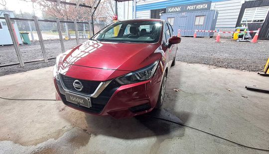 Nissan • Versa