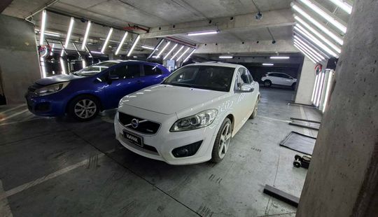Volvo • C30