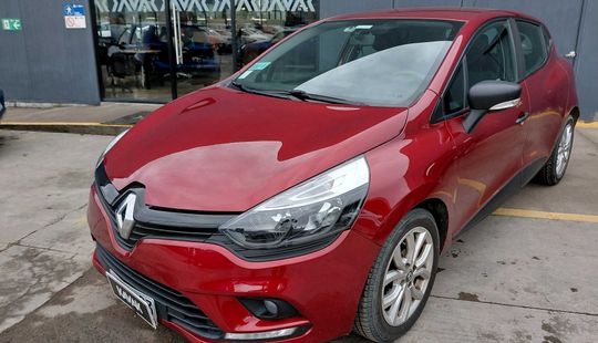 Renault • Clio