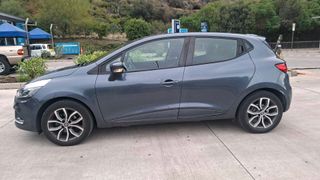 Renault • Clio