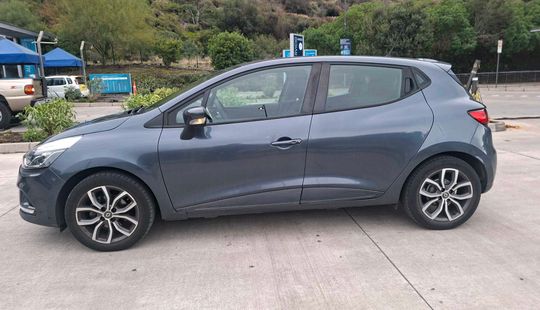 Renault • Clio