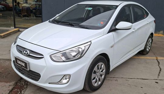 Hyundai • Accent