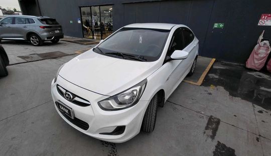 Hyundai • Accent