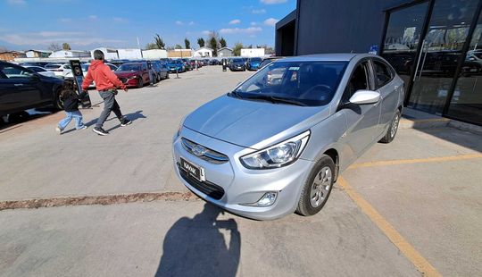 Hyundai • Accent