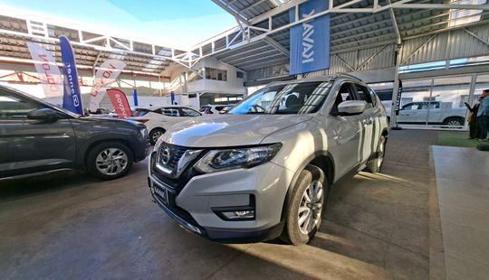 Nissan • X-Trail