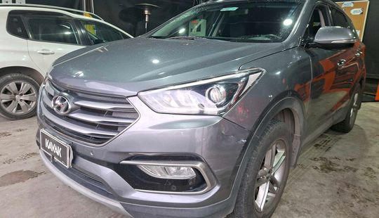 Hyundai • Santa Fe