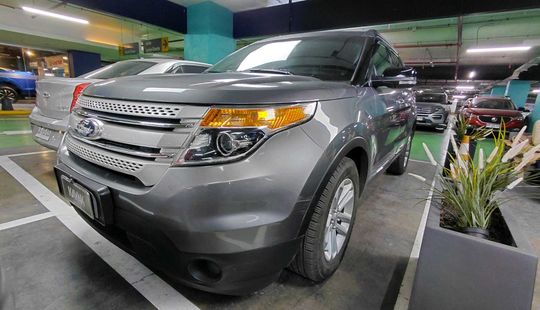 Ford • Explorer