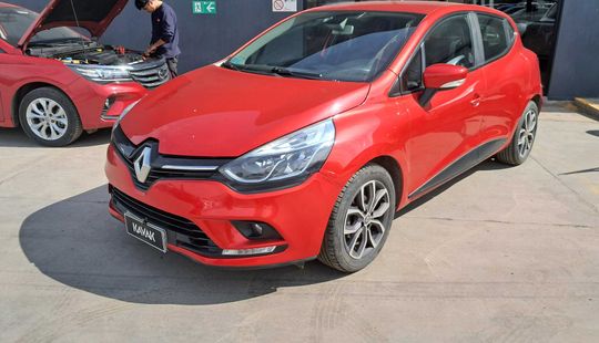 Renault • Clio