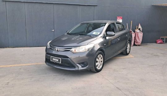 Toyota • Yaris