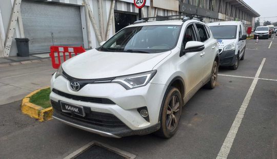 Toyota • RAV4