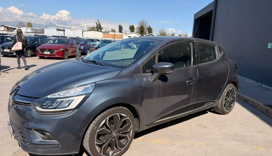 Renault • Clio