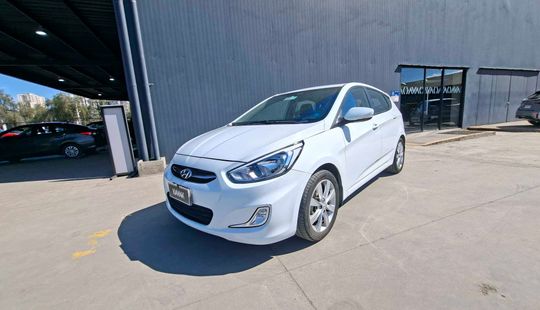 Hyundai • Accent