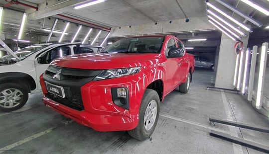 Mitsubishi • L200