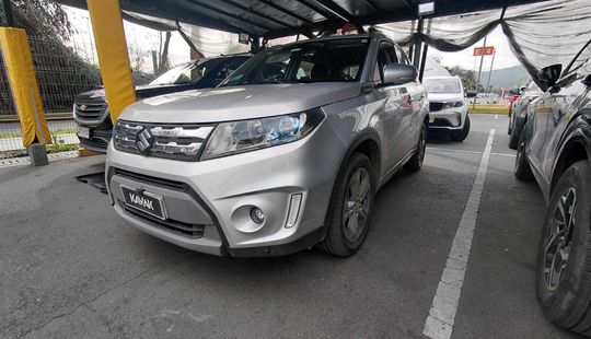 Suzuki • Vitara