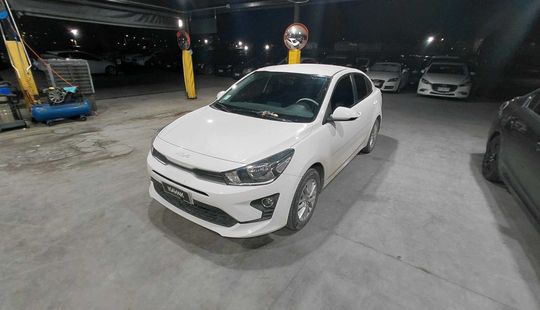 Kia • RIO 4