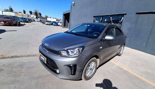 Kia • Soluto