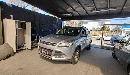 Ford • Escape