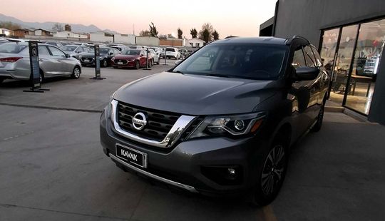 Nissan • Pathfinder