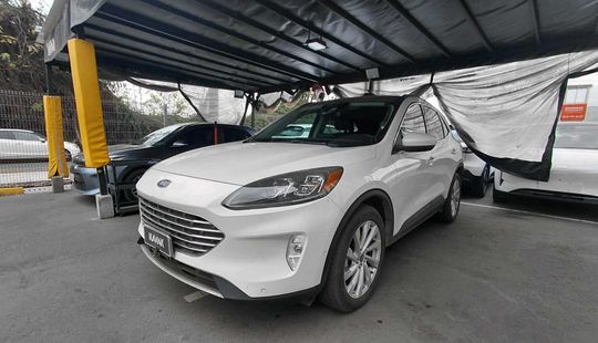 Ford • Escape