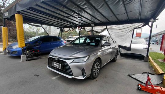 Toyota • Yaris